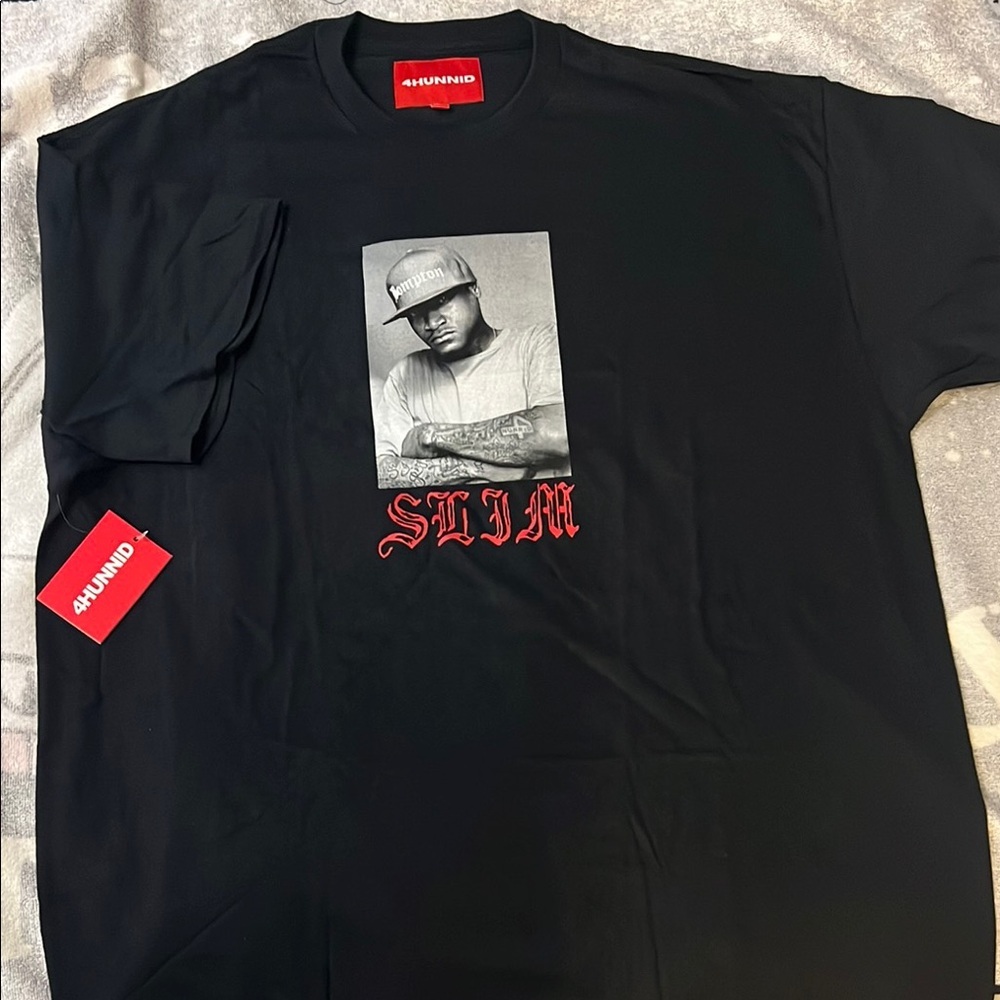 4HUNNID Black Tee